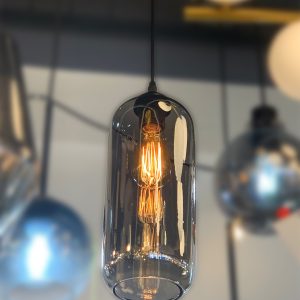 LÁMPARA COLGANTE DE CRISTAL TIPO CÁPSULA